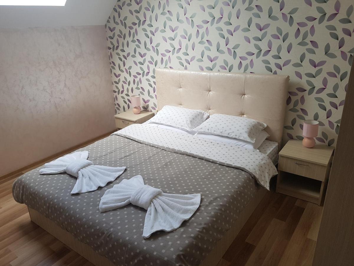 South Coast Apartments Шумен Екстериор снимка
