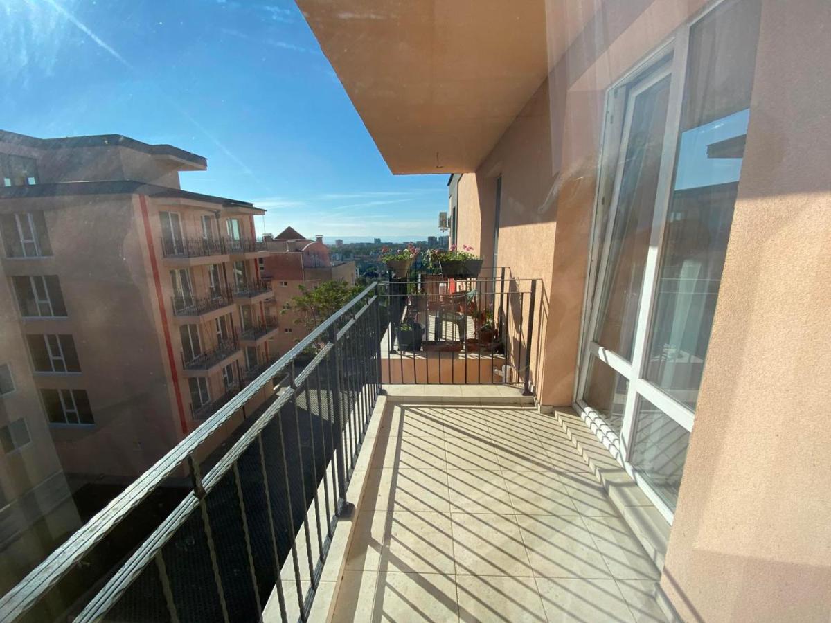 South Coast Apartments Шумен Екстериор снимка