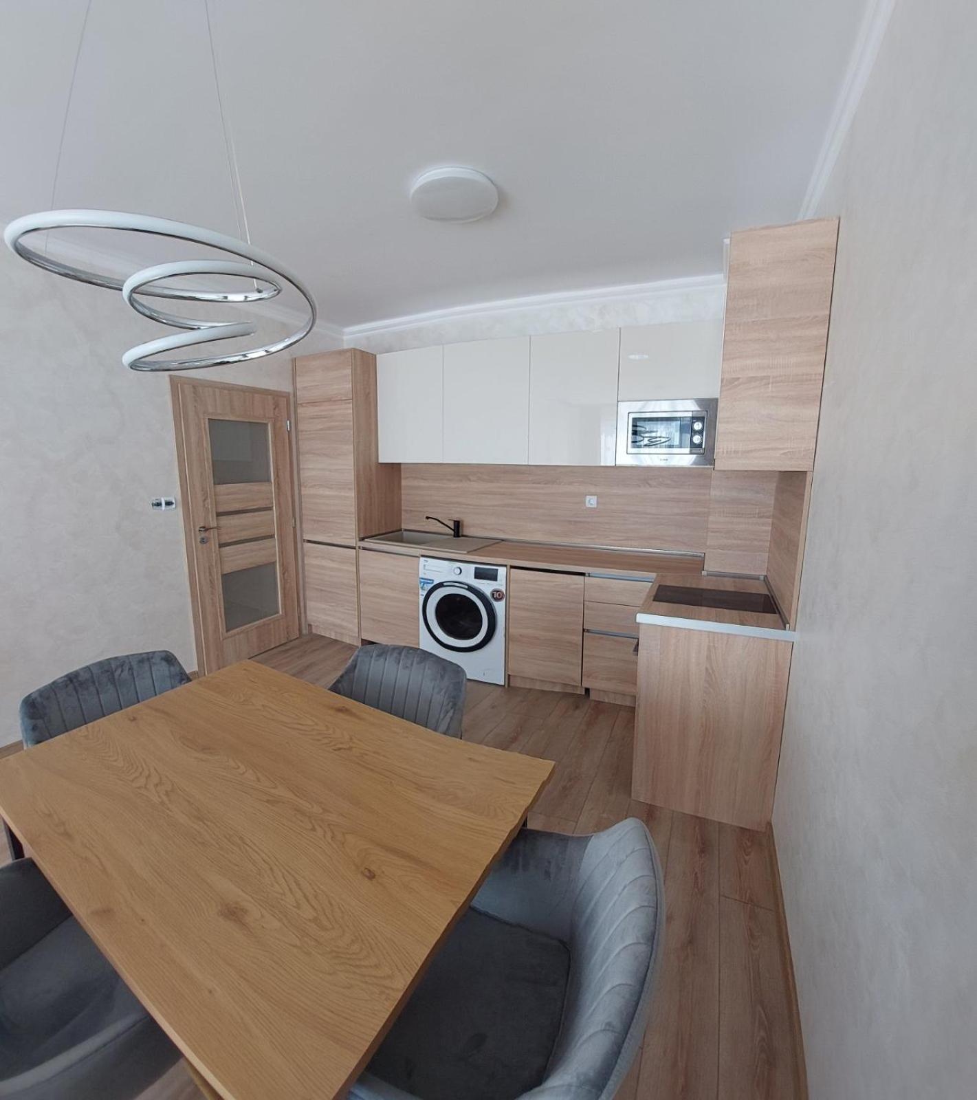 South Coast Apartments Шумен Екстериор снимка