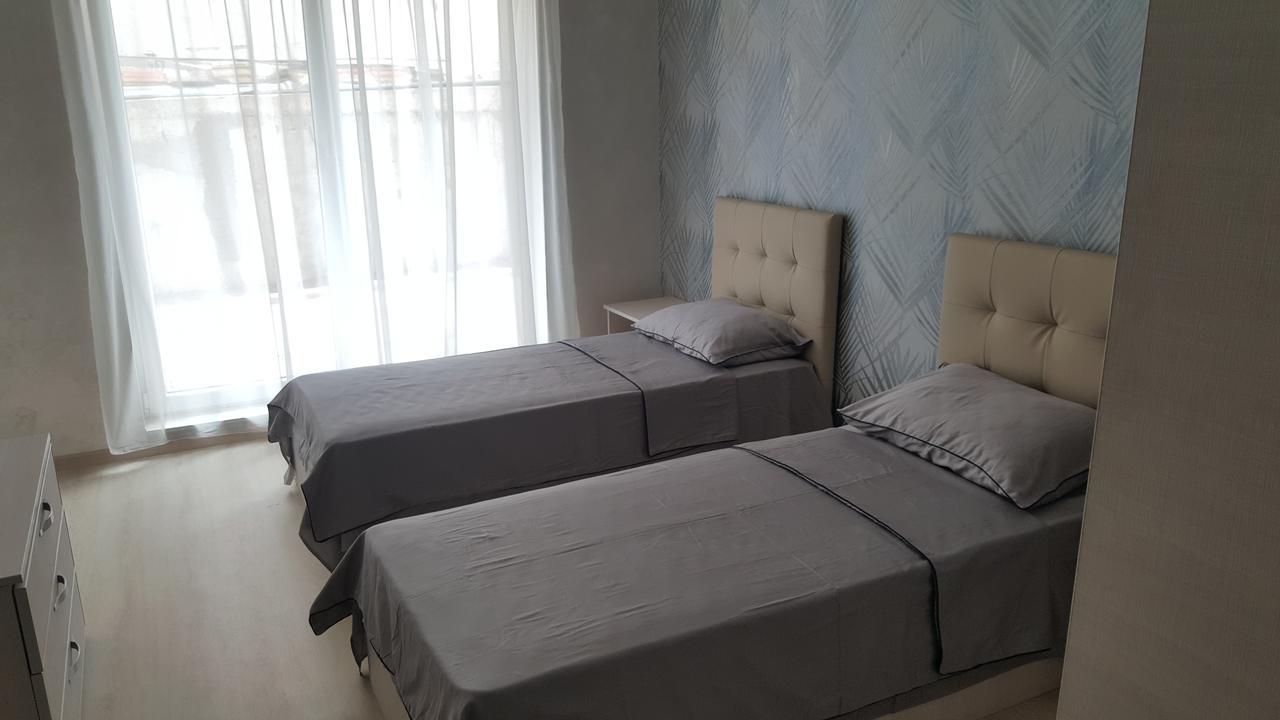 South Coast Apartments Шумен Екстериор снимка