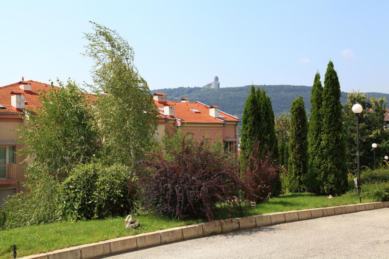 South Coast Apartments Шумен Екстериор снимка